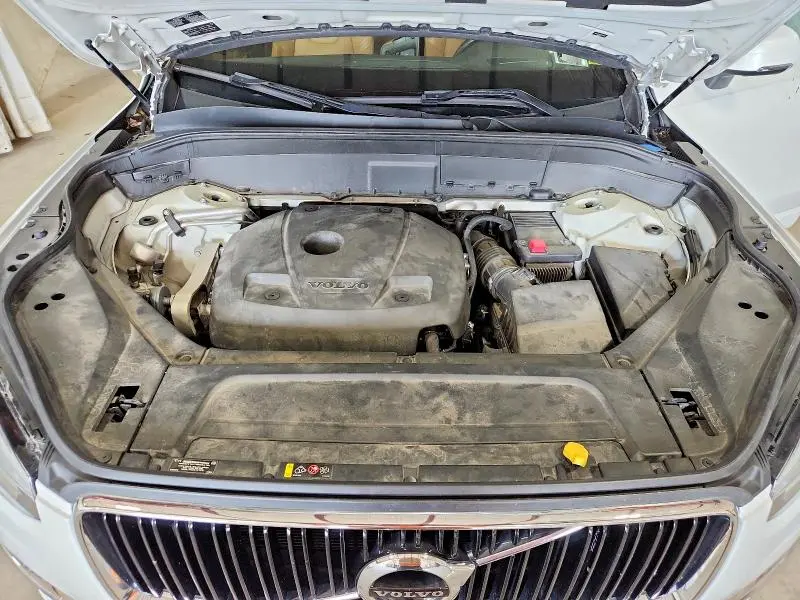 2018 VOLVO XC90 T6  