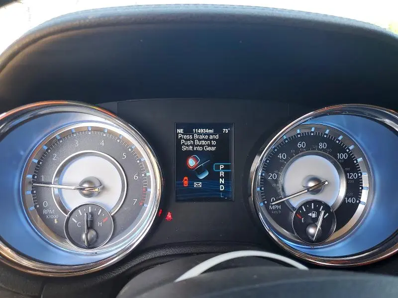 2013 CHRYSLER 300   