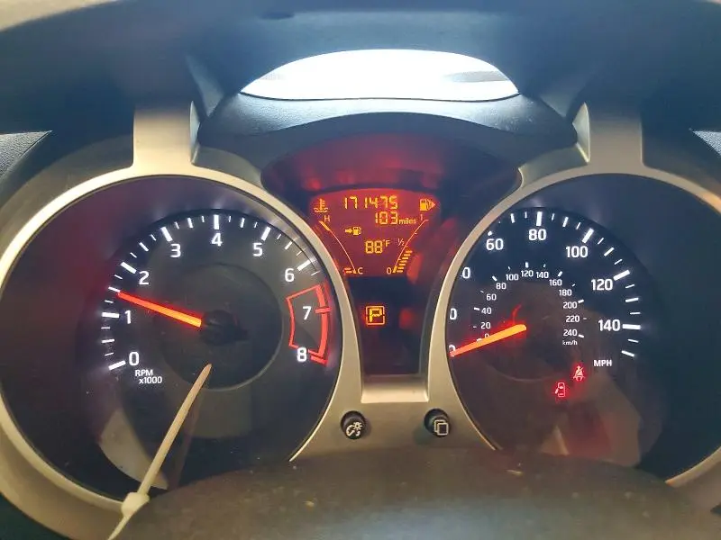 2013 NISSAN JUKE S  