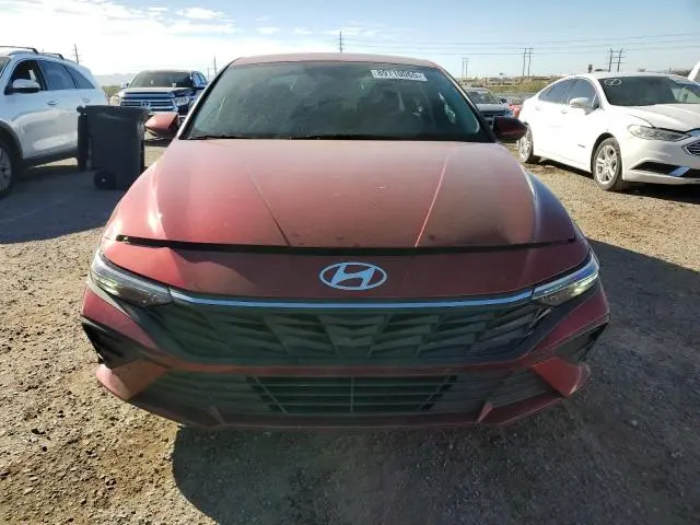 2024 HYUNDAI ELANTRA SE  