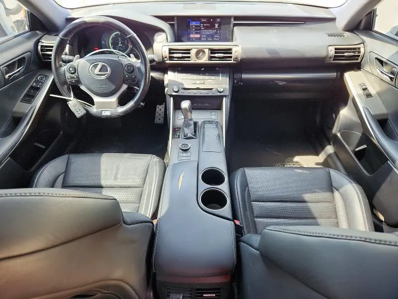 2016 LEXUS IS 200T BASE  