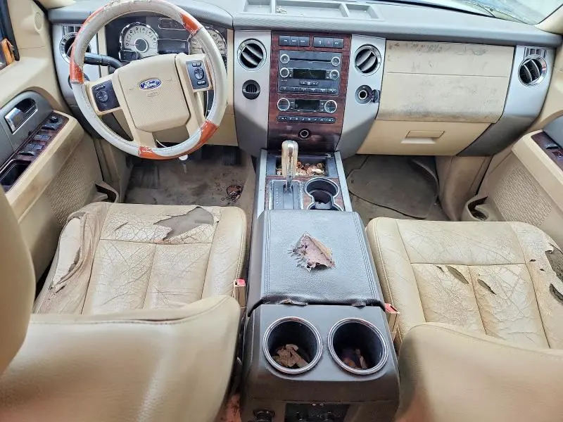 2011 FORD EXPEDITION XLT  