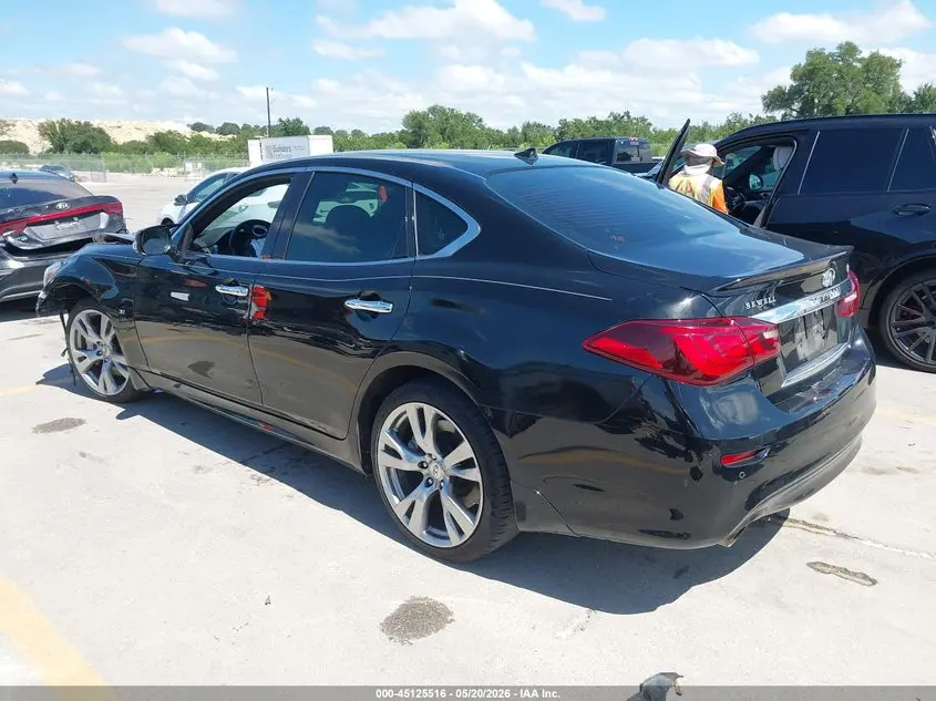 2019 INFINITI Q70 3.7 LUXE