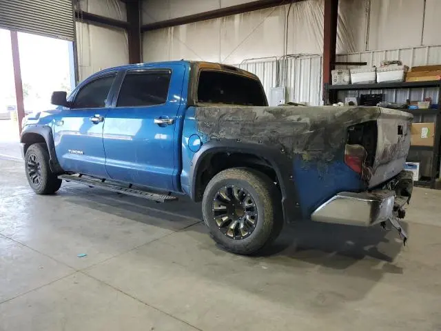 2017 TOYOTA TUNDRA CREWMAX SR5  