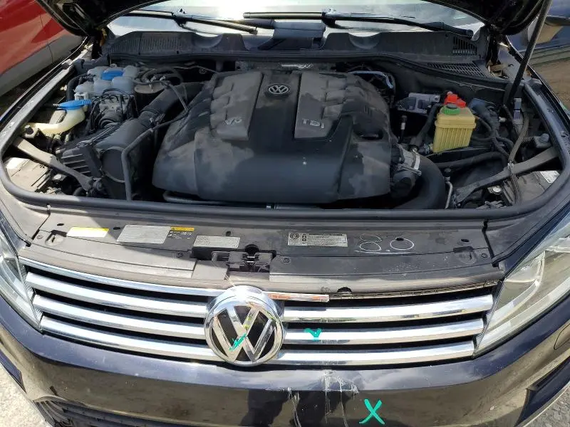 2015 VOLKSWAGEN TOUAREG V6 TDI  