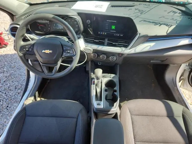 2025 CHEVROLET TRAX LS  