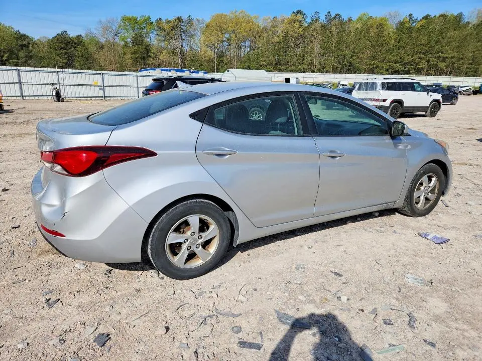 2014 HYUNDAI ELANTRA SE  