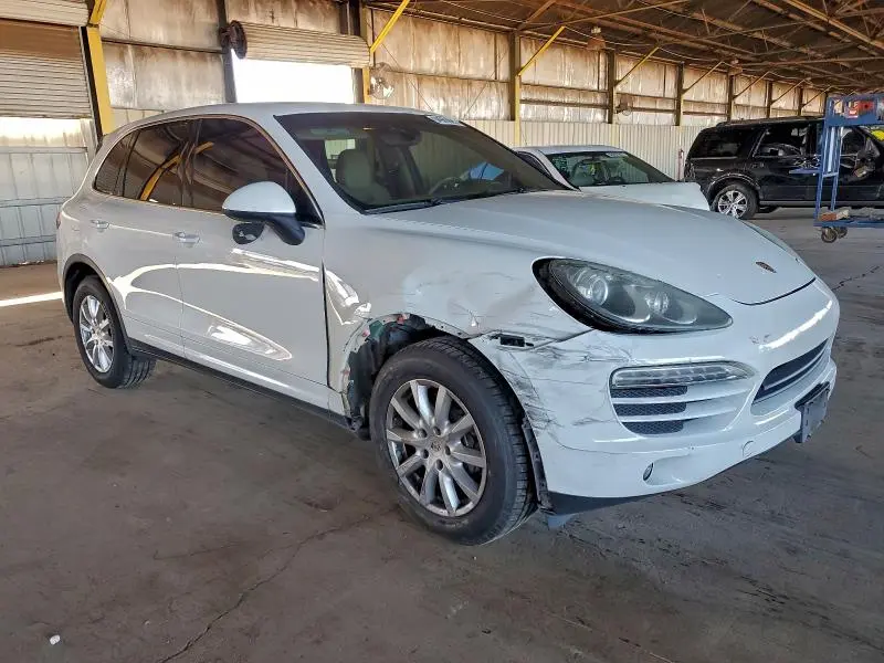2012 PORSCHE CAYENNE   
