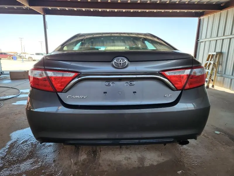 2016 TOYOTA CAMRY LE  