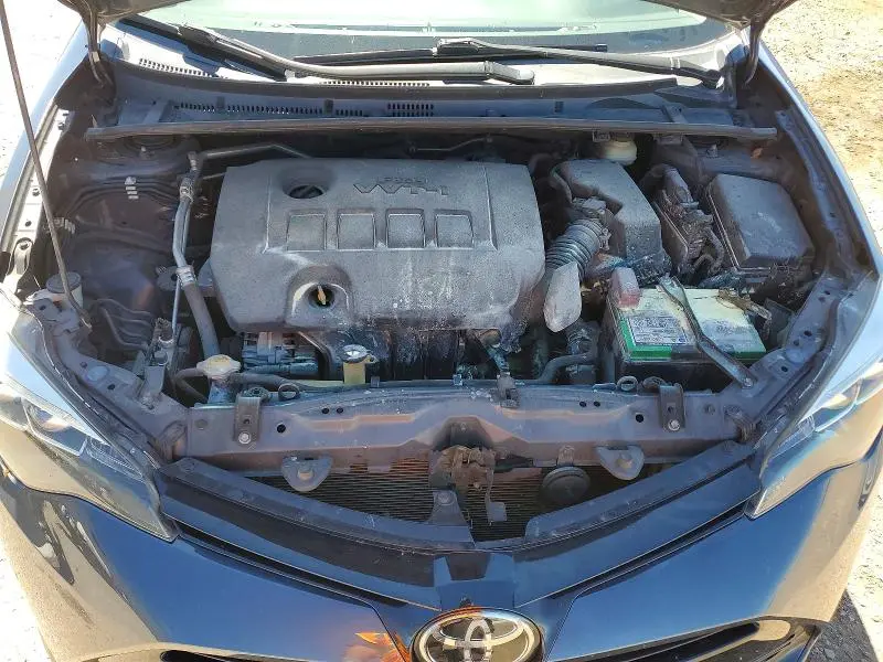 2017 TOYOTA COROLLA XLE  