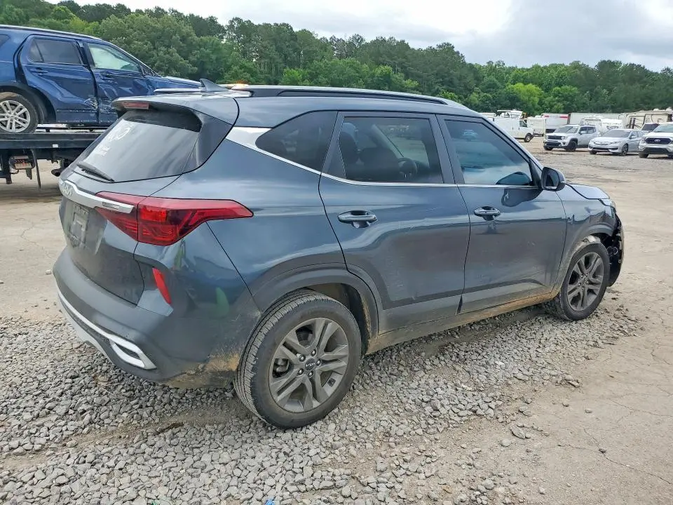 2022 KIA SELTOS S  