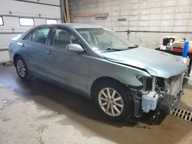 2011 TOYOTA CAMRY SE  