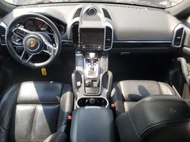2017 PORSCHE CAYENNE   