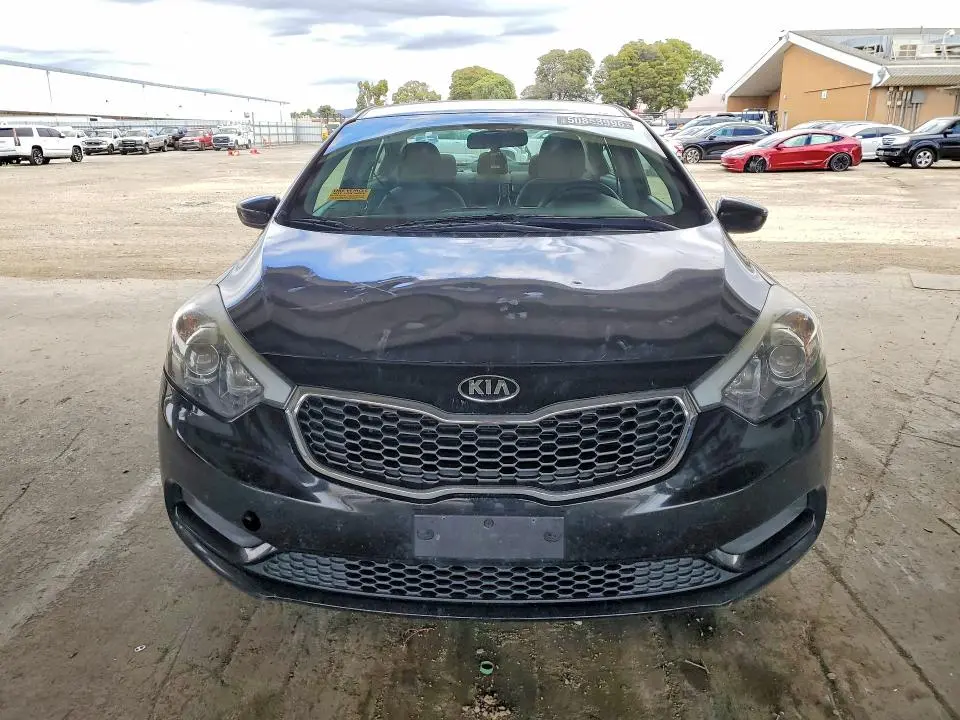 2016 KIA FORTE LX  