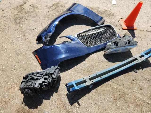 2015 CHRYSLER 300 LIMITED  