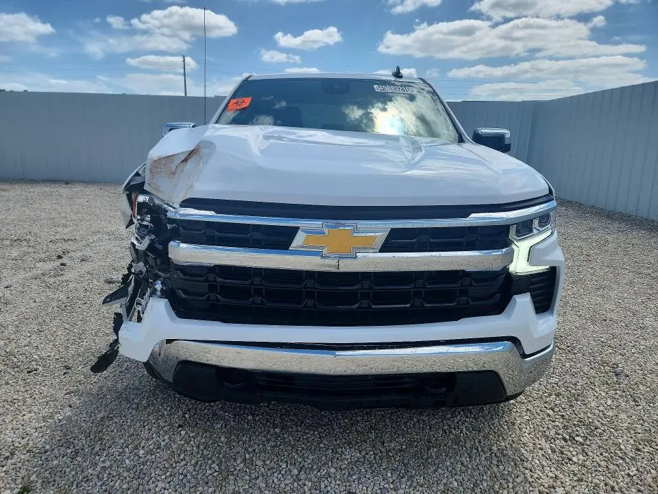 2026 CHEVROLET SILVERADO K1500 LT  