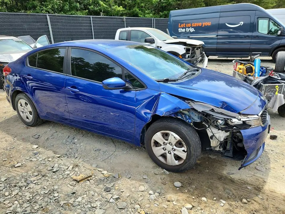 2017 KIA FORTE LX  