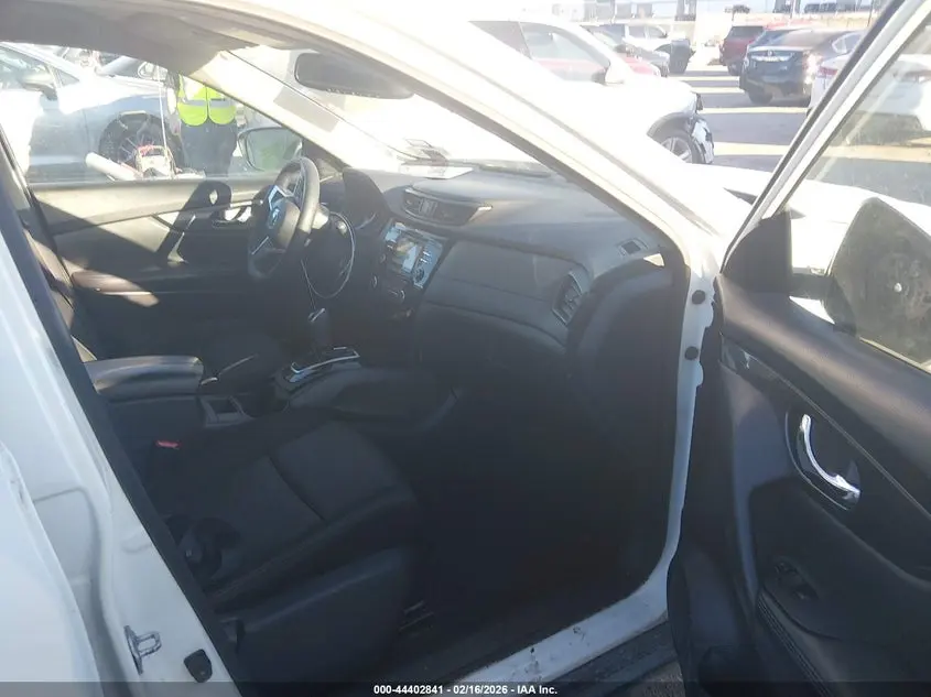 2017 NISSAN ROGUE S
