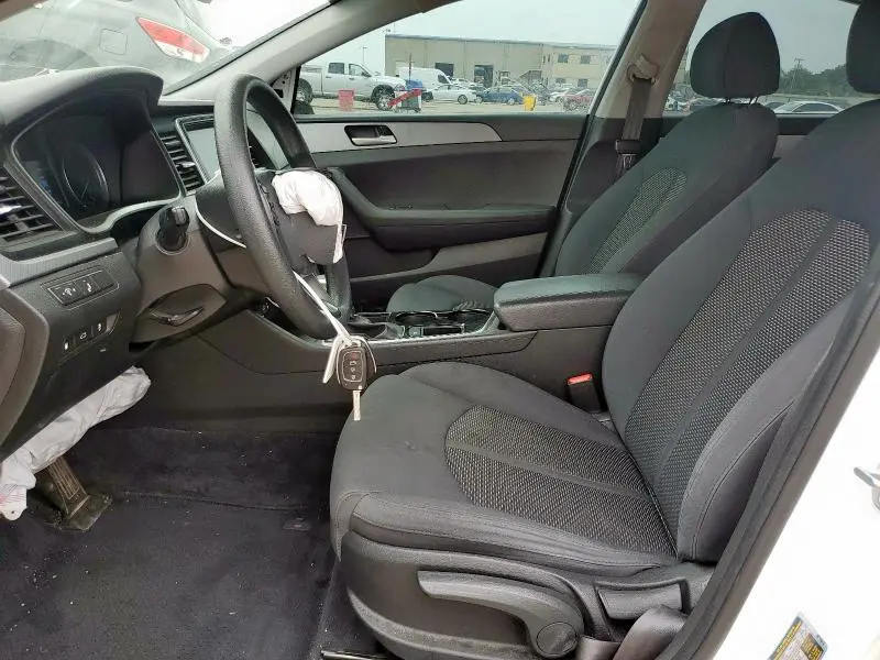 2018 HYUNDAI SONATA SE  