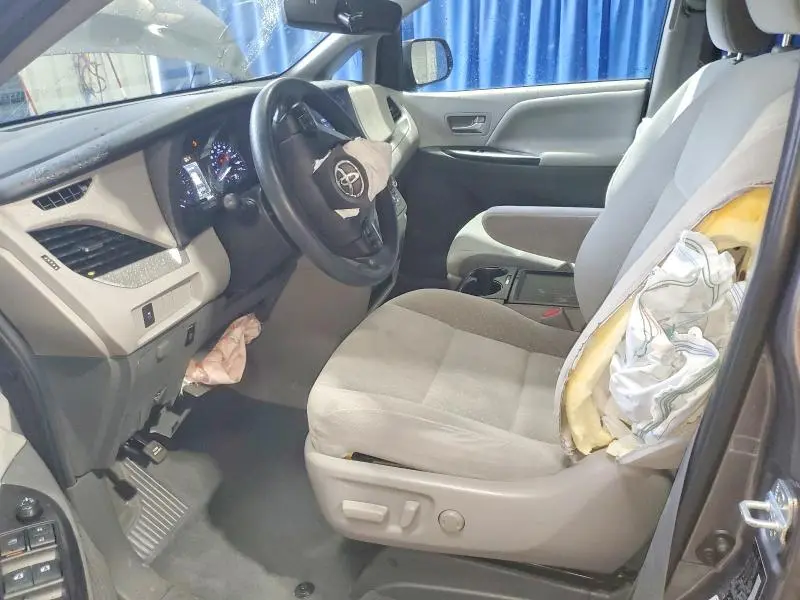 2020 TOYOTA SIENNA LE 7-PASSENGER  