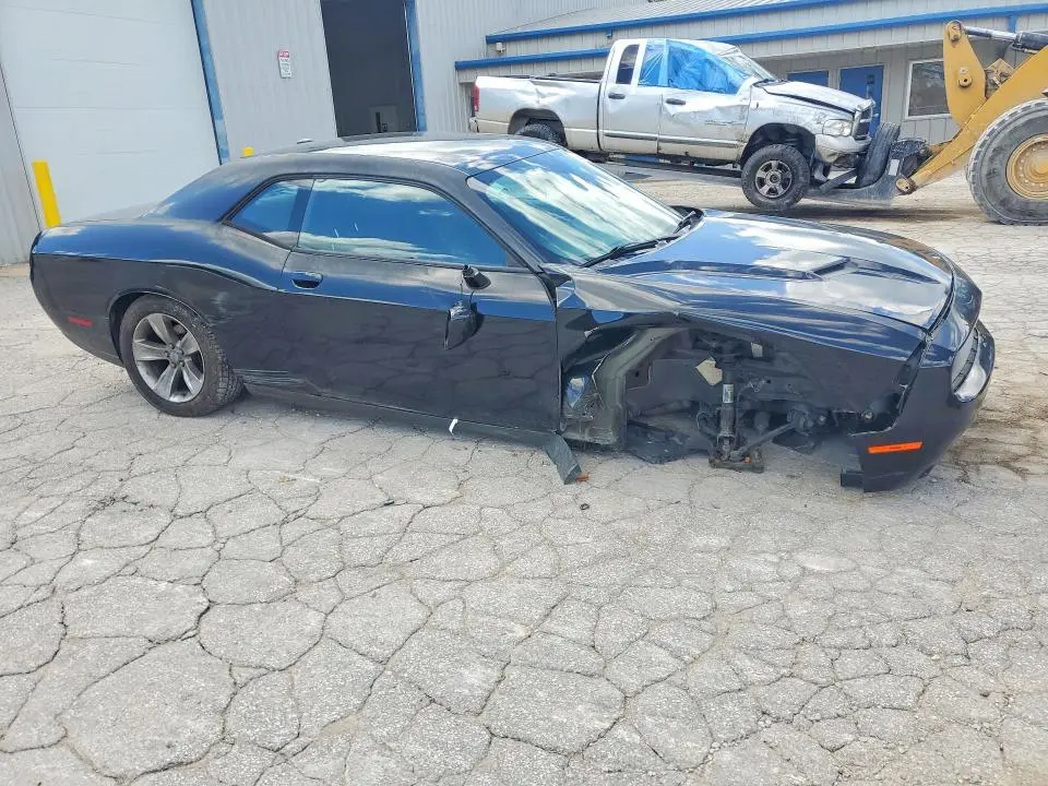 2016 DODGE CHALLENGER SXT  