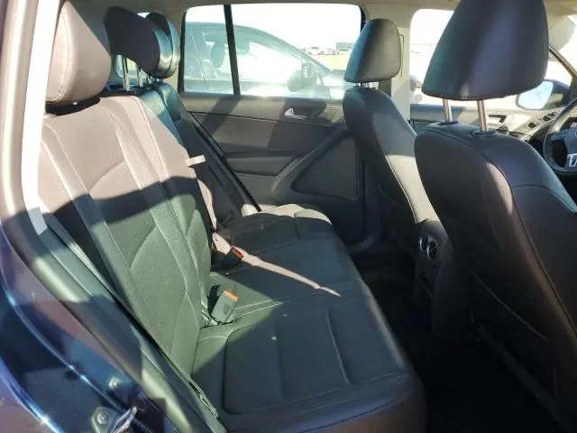 2012 VOLKSWAGEN TIGUAN S  