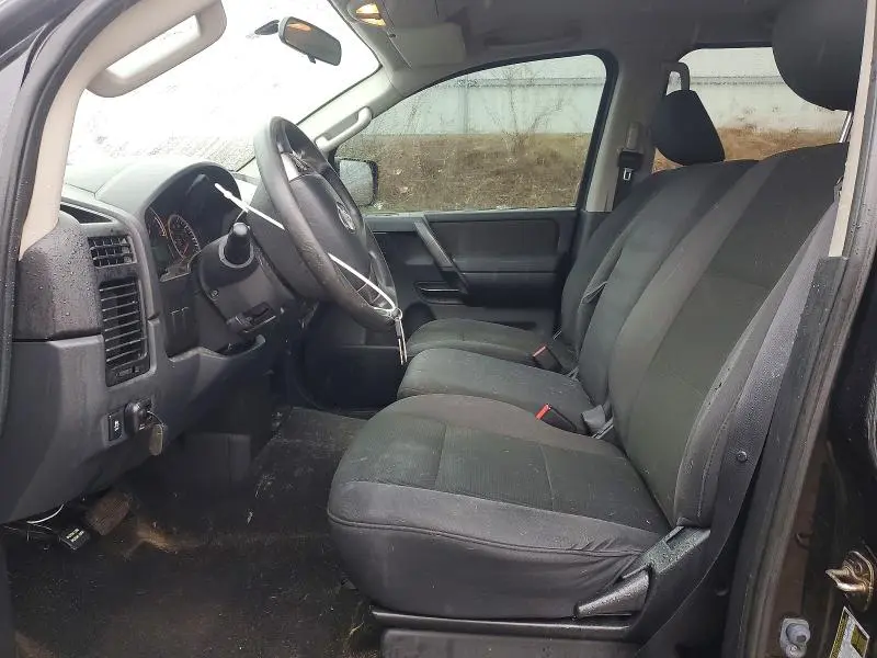 2013 NISSAN TITAN S  