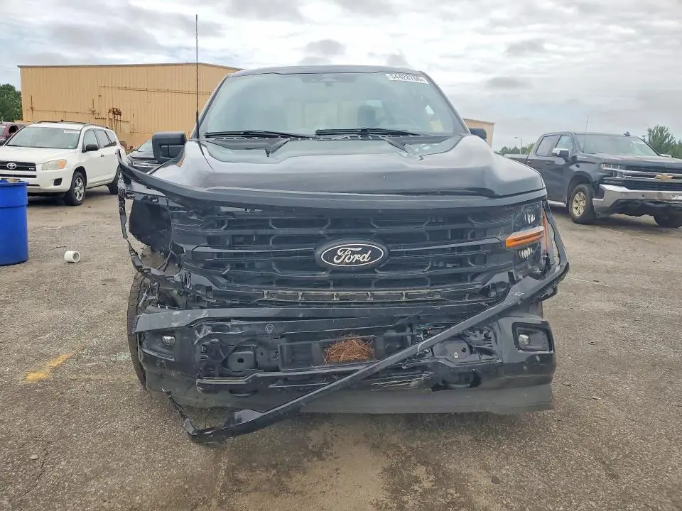 2024 FORD F150 XLT  