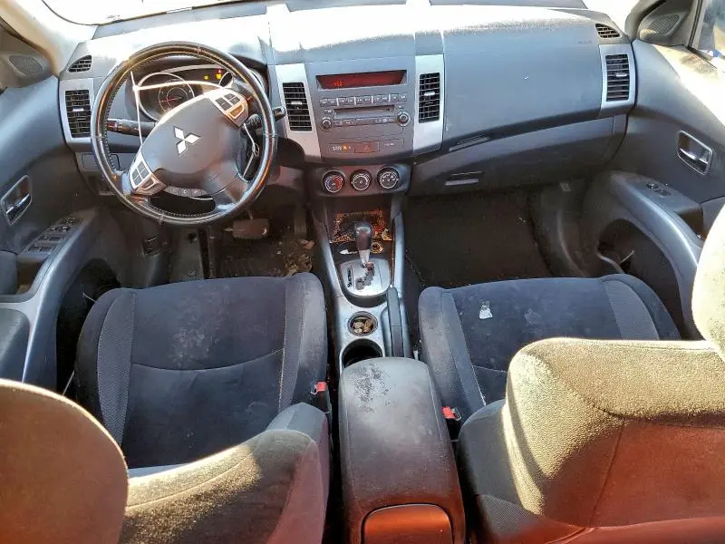 2012 MITSUBISHI OUTLANDER ES  