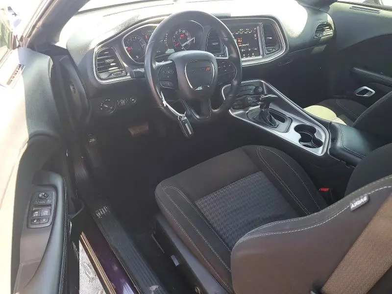 2020 DODGE CHALLENGER SXT  