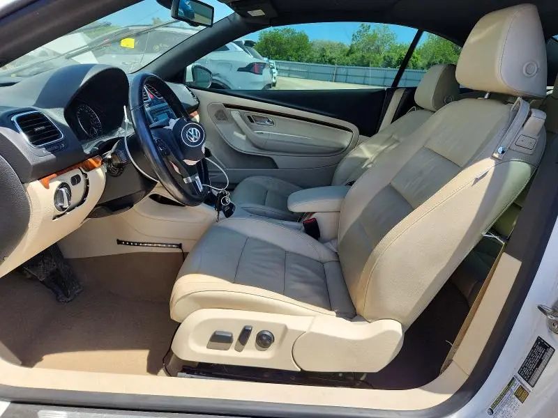 2012 VOLKSWAGEN EOS LUX  