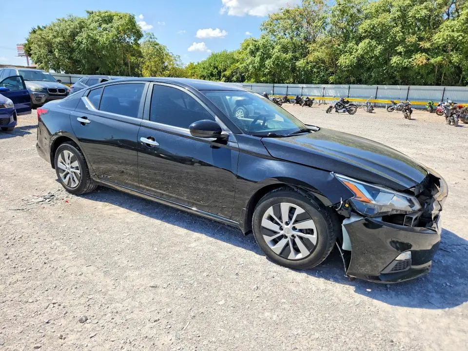 2019 NISSAN ALTIMA S  
