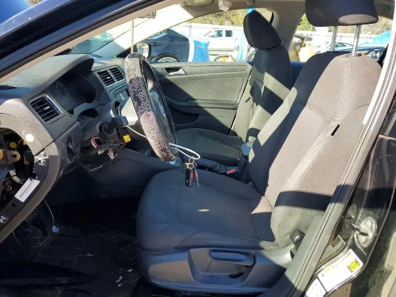 2014 VOLKSWAGEN JETTA BASE  