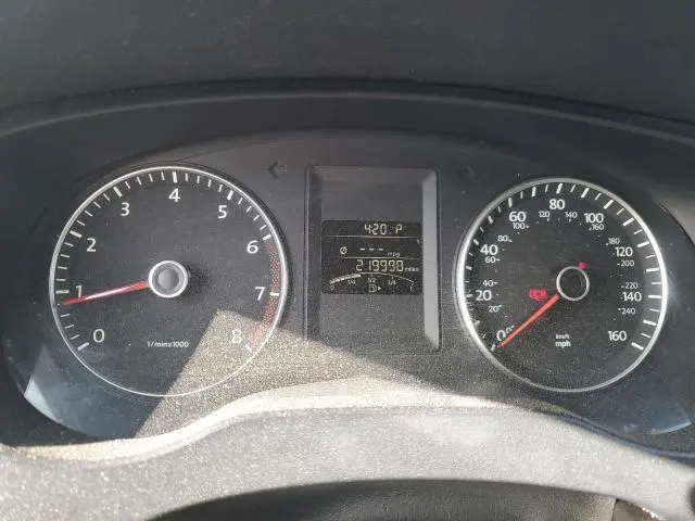 2013 VOLKSWAGEN JETTA SE  