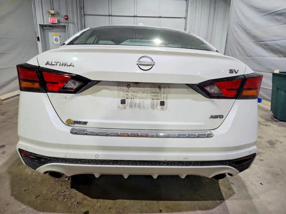 2023 NISSAN ALTIMA SV  