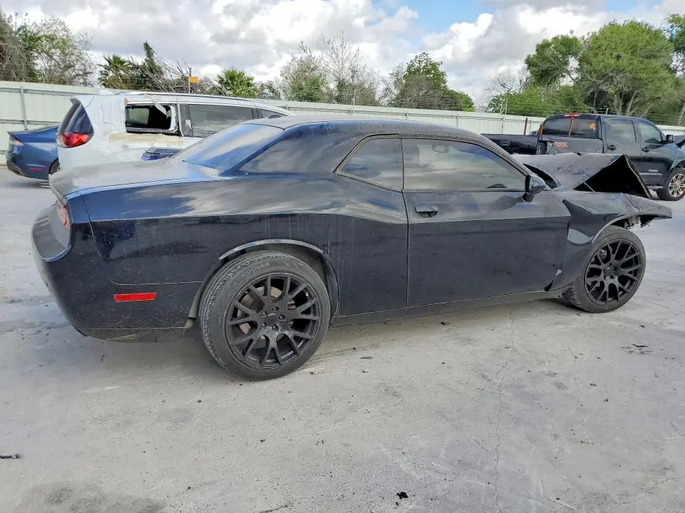 2013 DODGE CHALLENGER SXT  