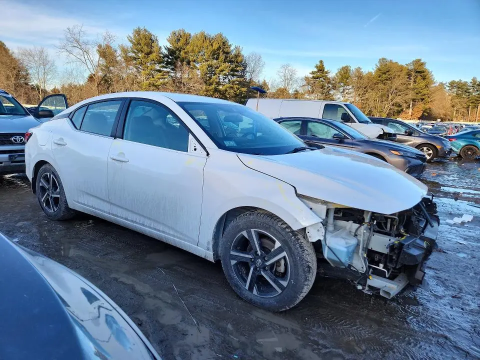 2024 NISSAN SENTRA SV  