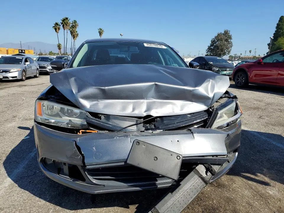 2014 VOLKSWAGEN JETTA   