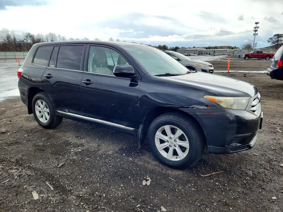 2013 TOYOTA HIGHLANDER BASE  