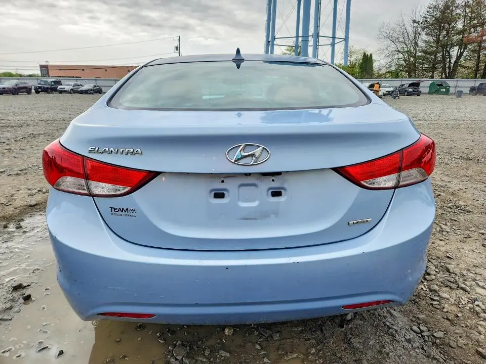2011 HYUNDAI ELANTRA LIMITED  