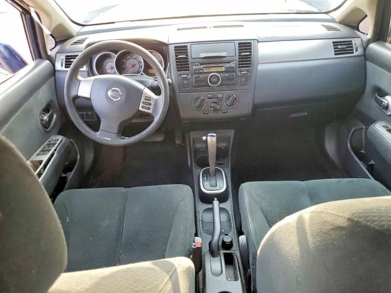 2010 NISSAN VERSA 1.8 S  
