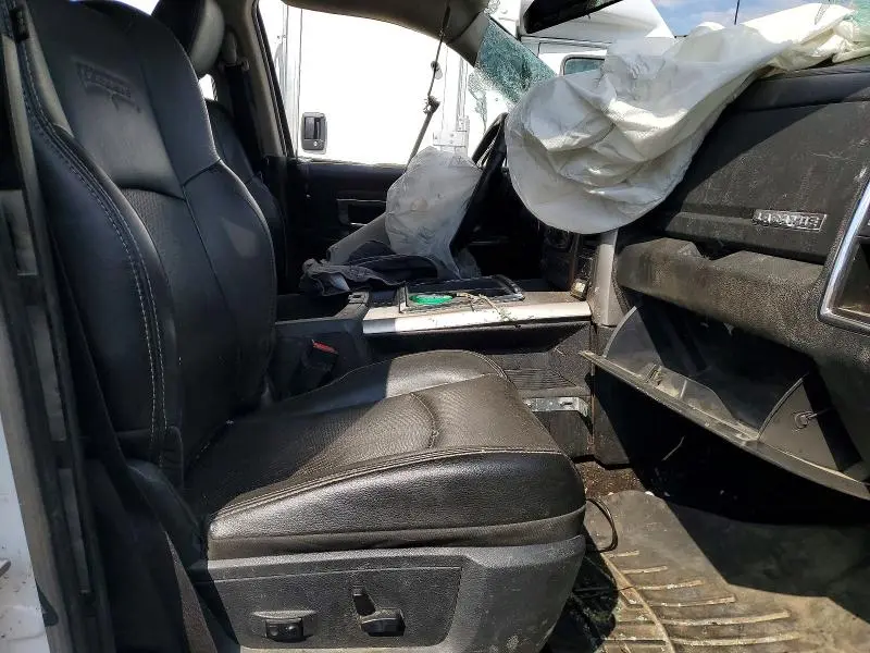 2014 RAM 3500 LARAMIE  