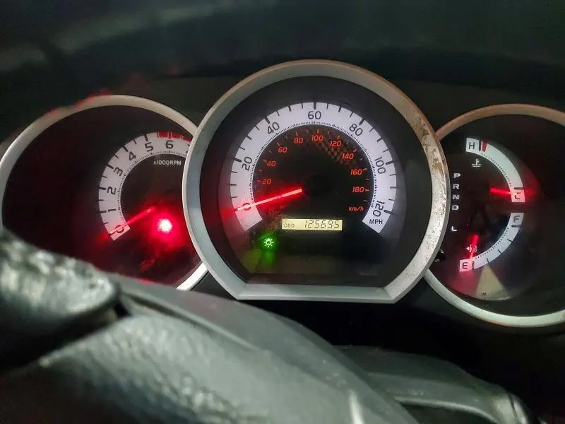 2011 TOYOTA TACOMA V6  