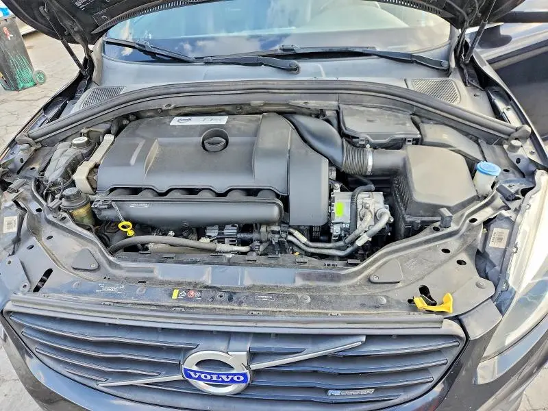 2014 VOLVO XC60 T6  