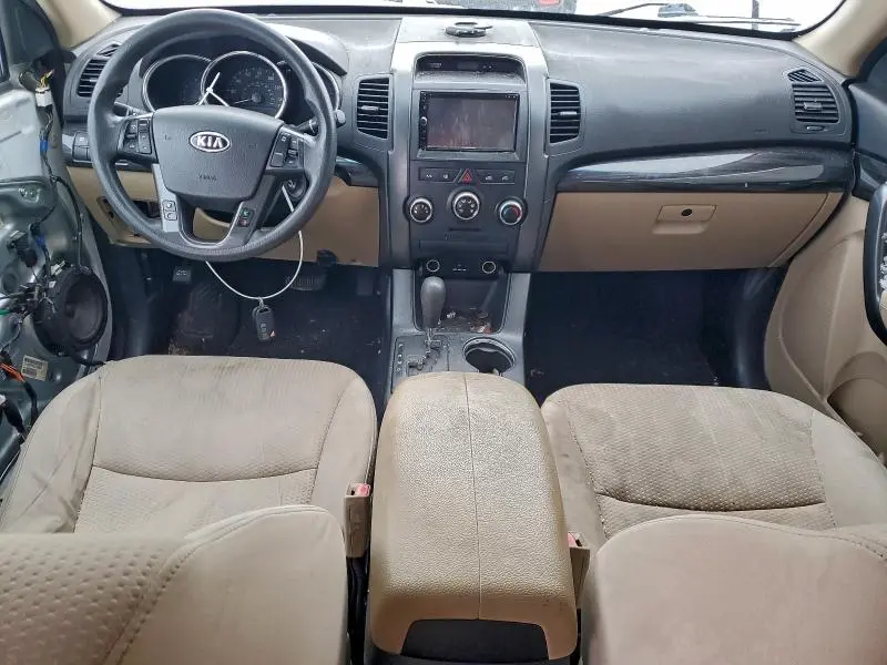 2012 KIA SORENTO BASE  