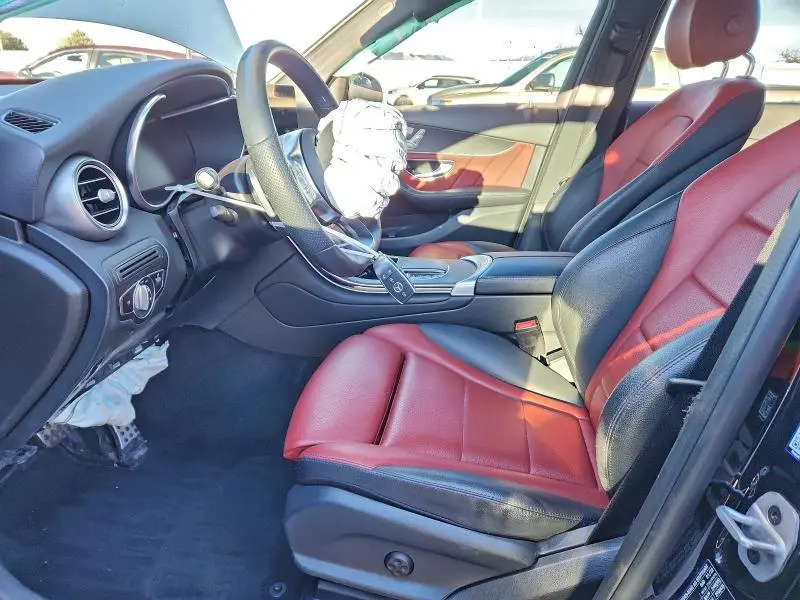 2022 MERCEDES-BENZ GLC 300 4MATIC  