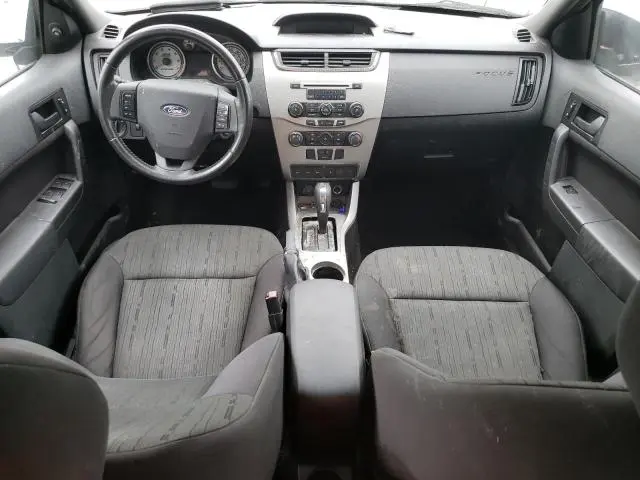 2010 FORD FOCUS SE  