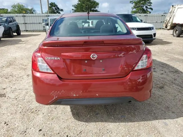2018 NISSAN VERSA S  