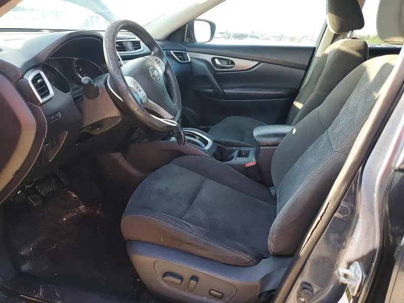 2015 NISSAN ROGUE SV  