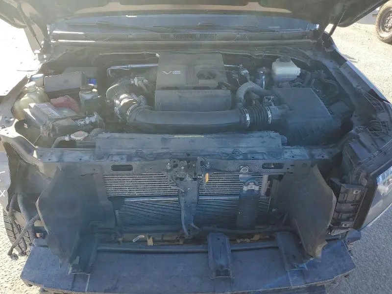 2022 NISSAN FRONTIER SV  